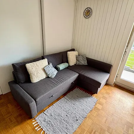 Quiet Suburbs Large And Free Parking Apartamento *